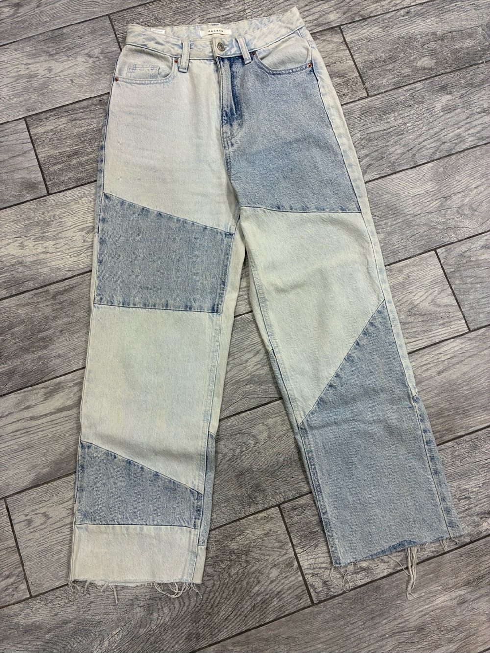 PacSun Two-Tone Light Wash Patchwork Denim 90s Boyfriend Jeans women’s 25